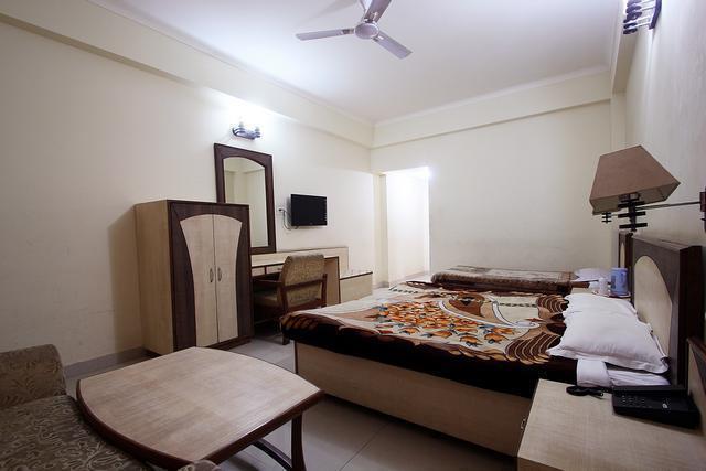 Hotel Vishal Katra  Oda fotoğraf
